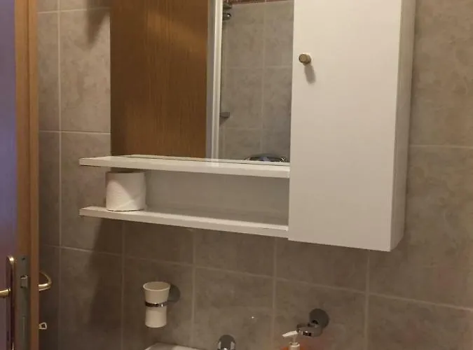 Ana * オパティヤ