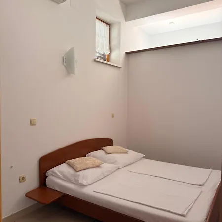 Apartment Ana