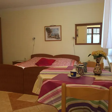 Ana Apartman
